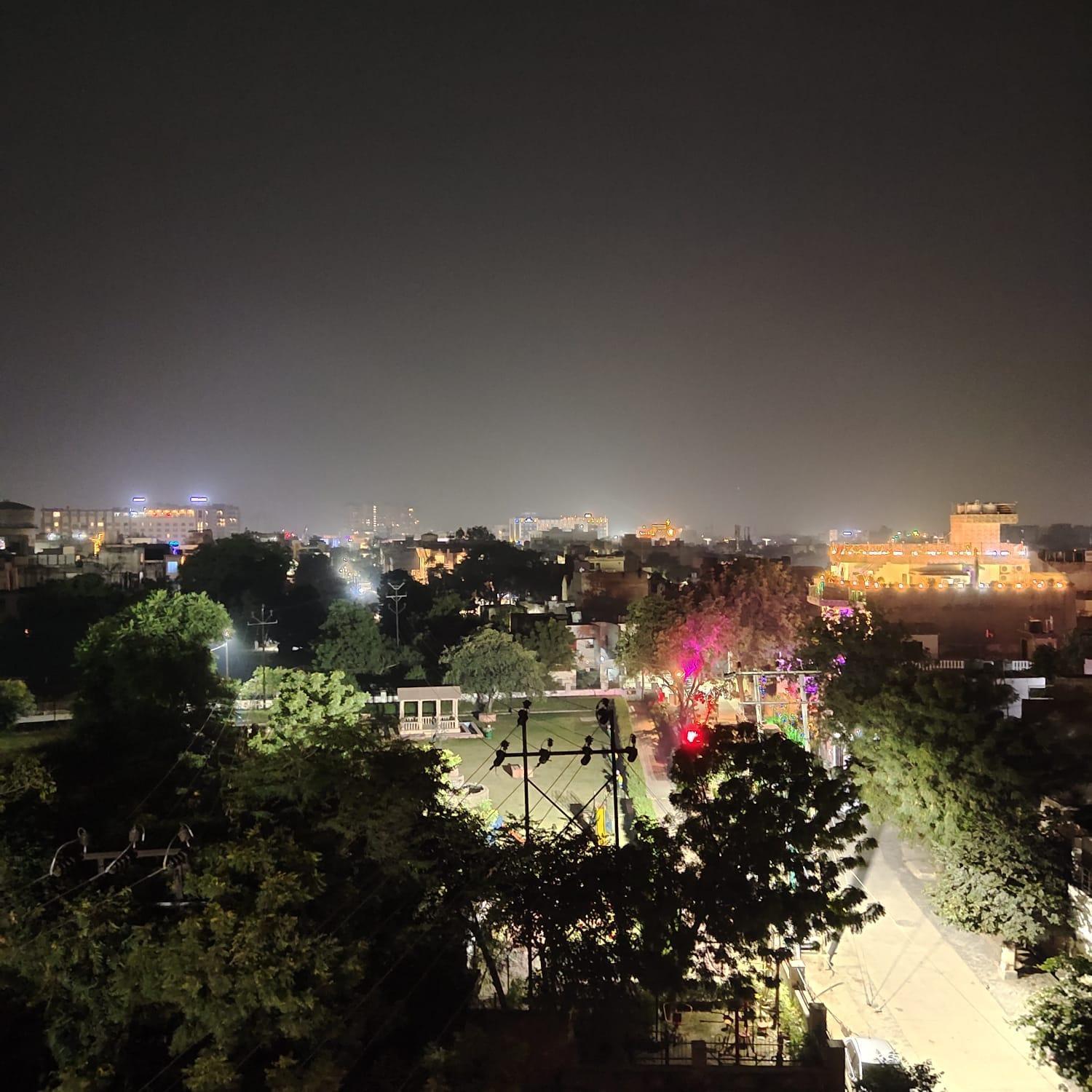 ホテル The Taj Vista Agra- Walking Distance To Taj Mahal アーグラ エクステリア 写真